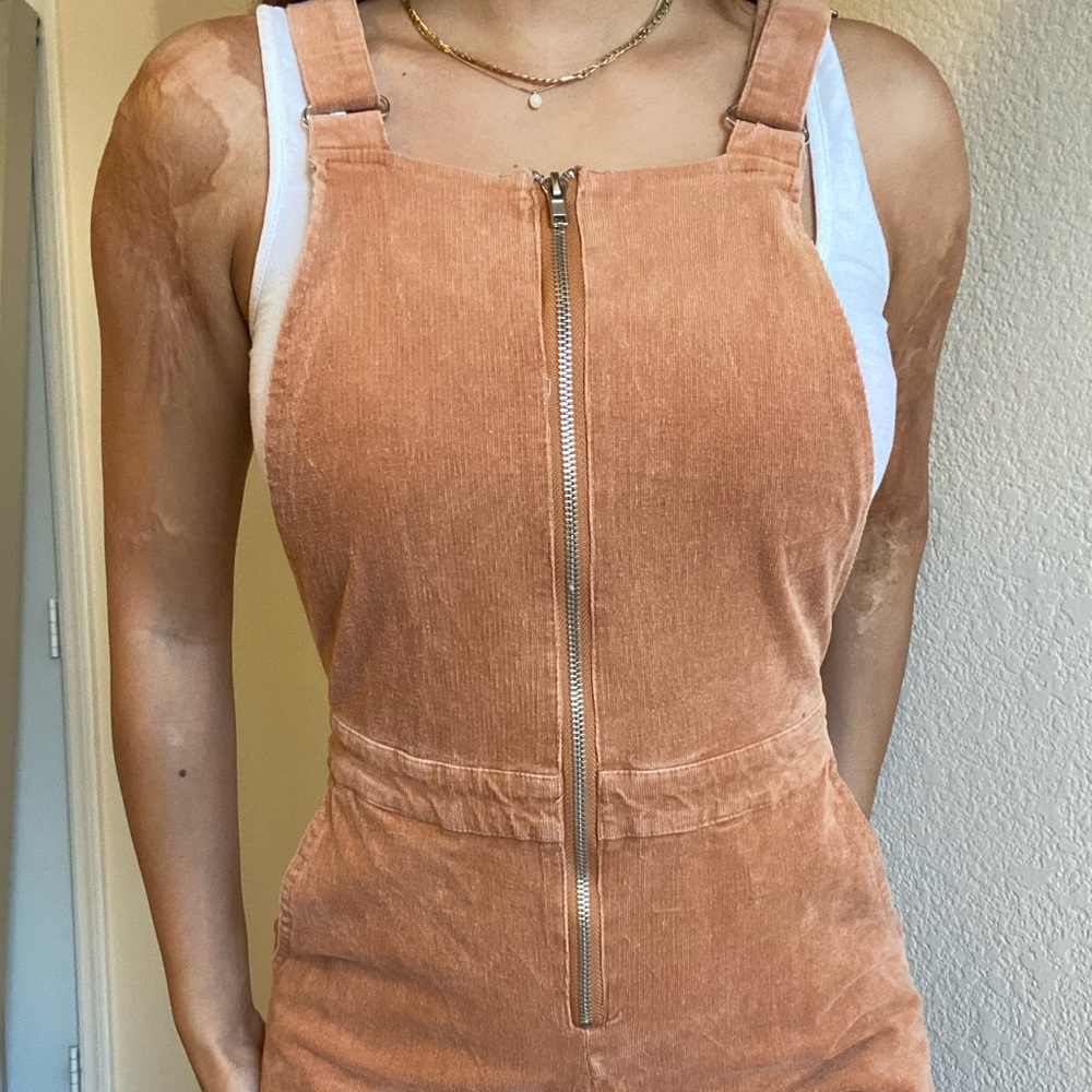 SUPER CUTE CORDUROY OVERALLS